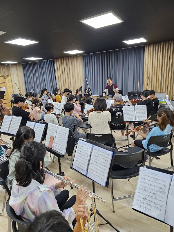 '꿈의 오케스트라' 연습장면 사진=공주문화관광재단